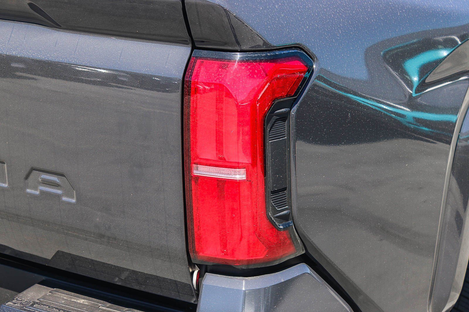 2026 Toyota Tacoma SR5 - Photo 9