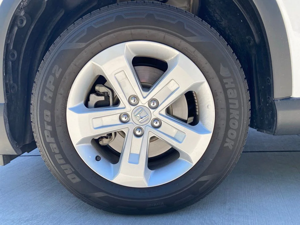 Certified Used 2024 White Honda LX image 7