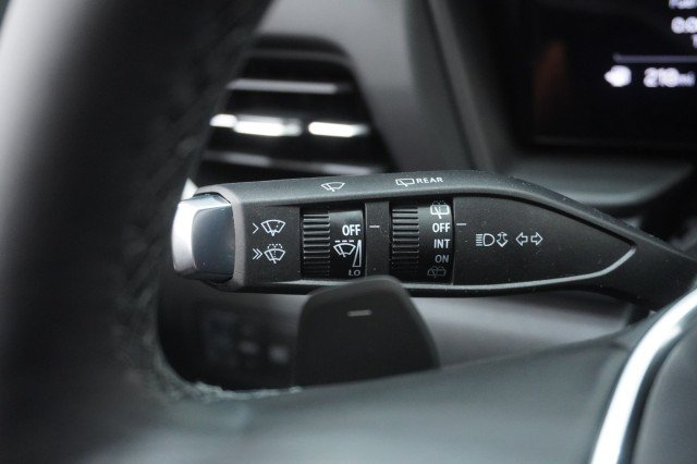 New 2026 Summit White GMC Elevation image 20