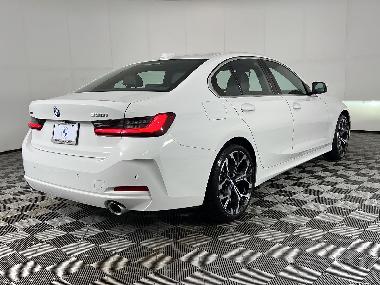 New 2026 Alpine White BMW 330i xDrive image 3