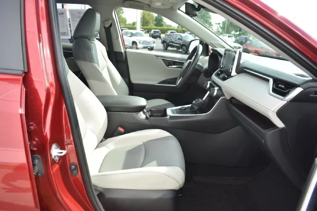 Used 2021 Red Toyota Limited image 22