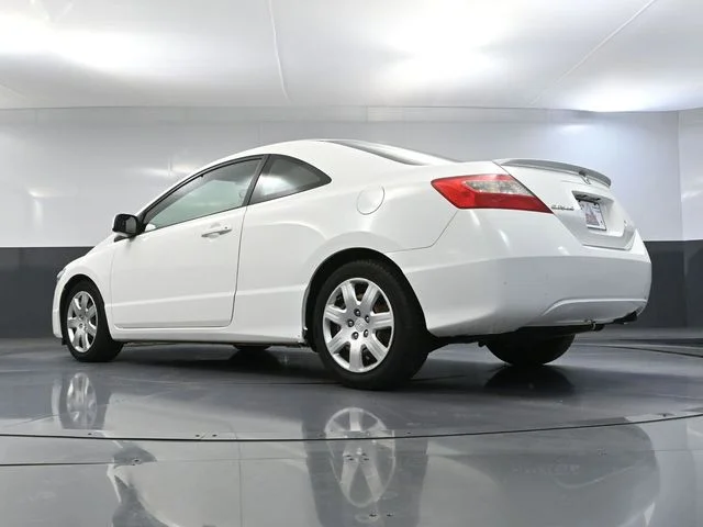 Used 2009 White Honda LX image 39
