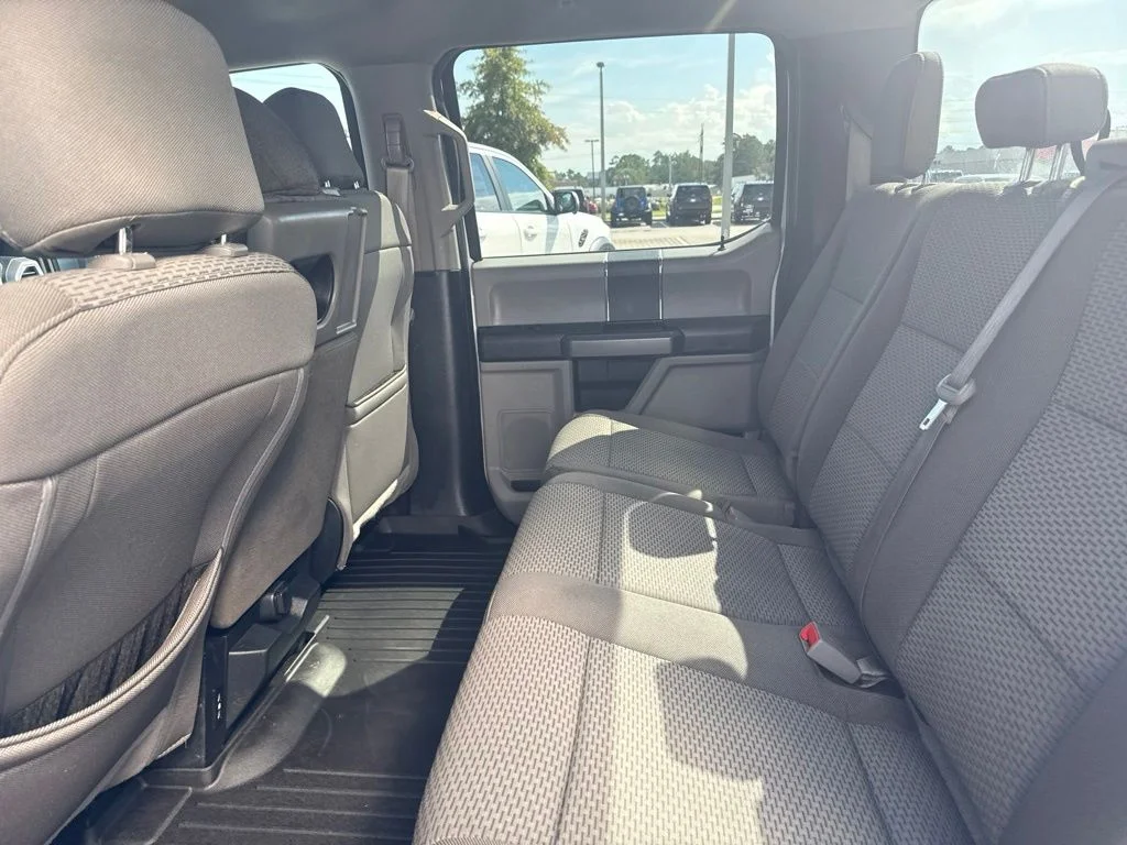 Certified Used 2020 Oxford White Ford XLT image 24