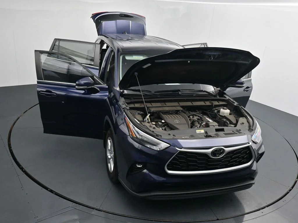 Used 2023 Blue Toyota LE image 25