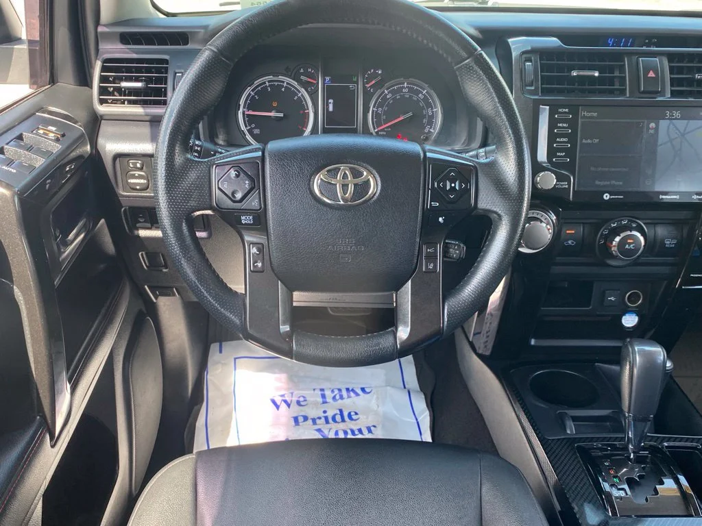 Used 2021 White Toyota Venture image 8