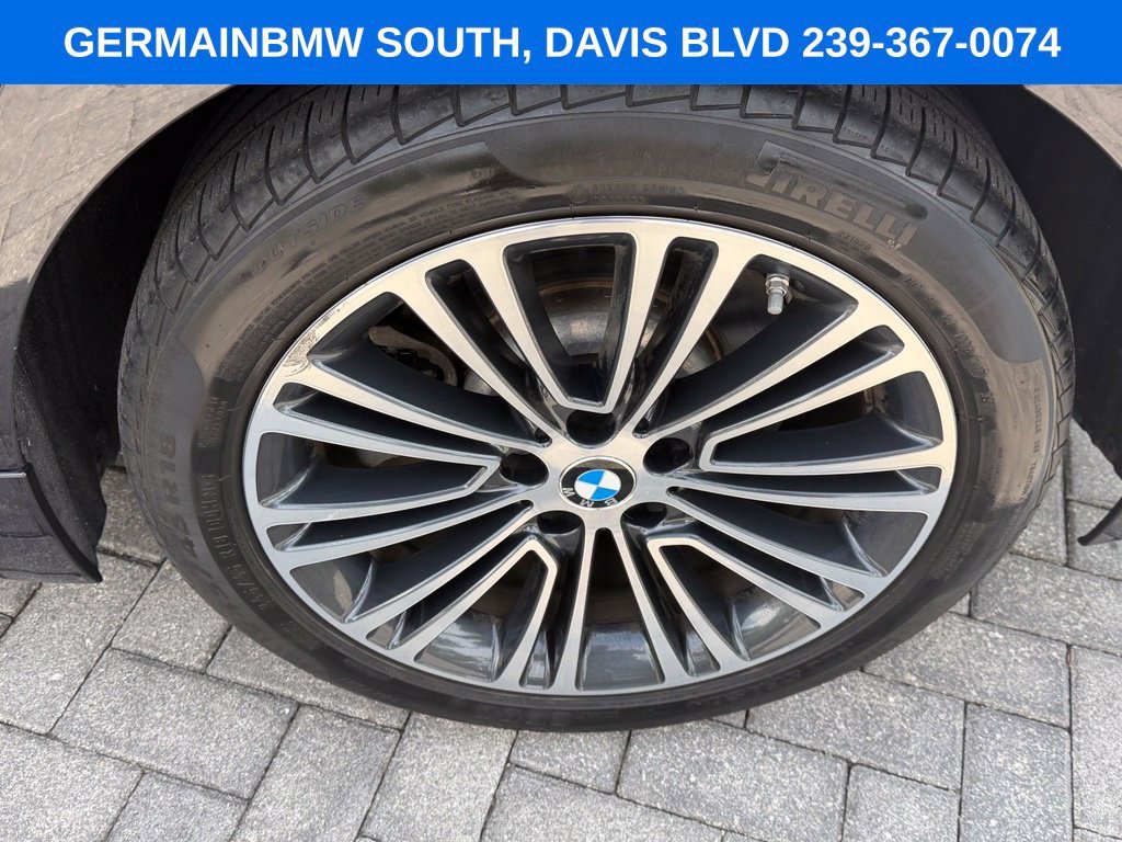 Used 2018 Dark Graphite BMW 530i xDrive image 8