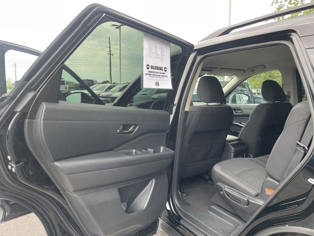 Used 2025 Black Nissan SV image 29