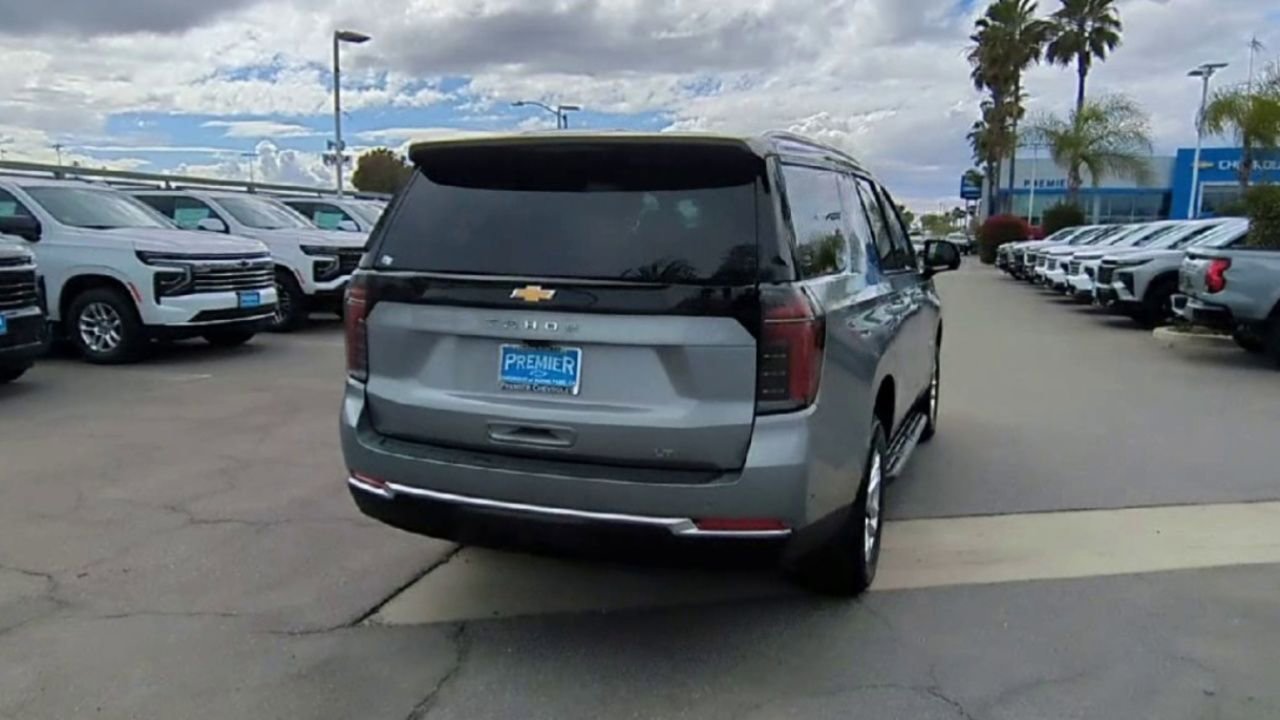 2025 Chevrolet Tahoe LT - Photo 7