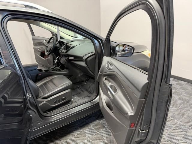 Used 2018 Magnetic Ford Titanium image 23