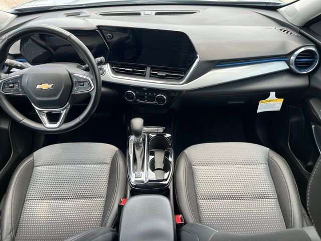 Used 2025 Gray Chevrolet LT image 15