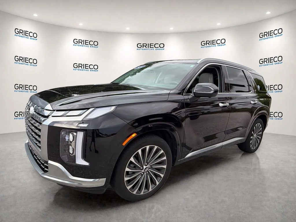 Used 2024 Black Hyundai Calligraphy image 3
