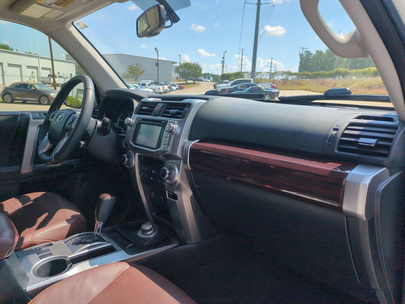 Used 2019 Blizzard Pearl Toyota Limited image 38