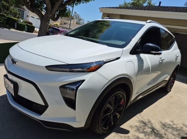 Used 2023 Chevrolet Bolt EUV Premier with VIN 1G1FZ6S0XP4118049 for sale in San Rafael, CA