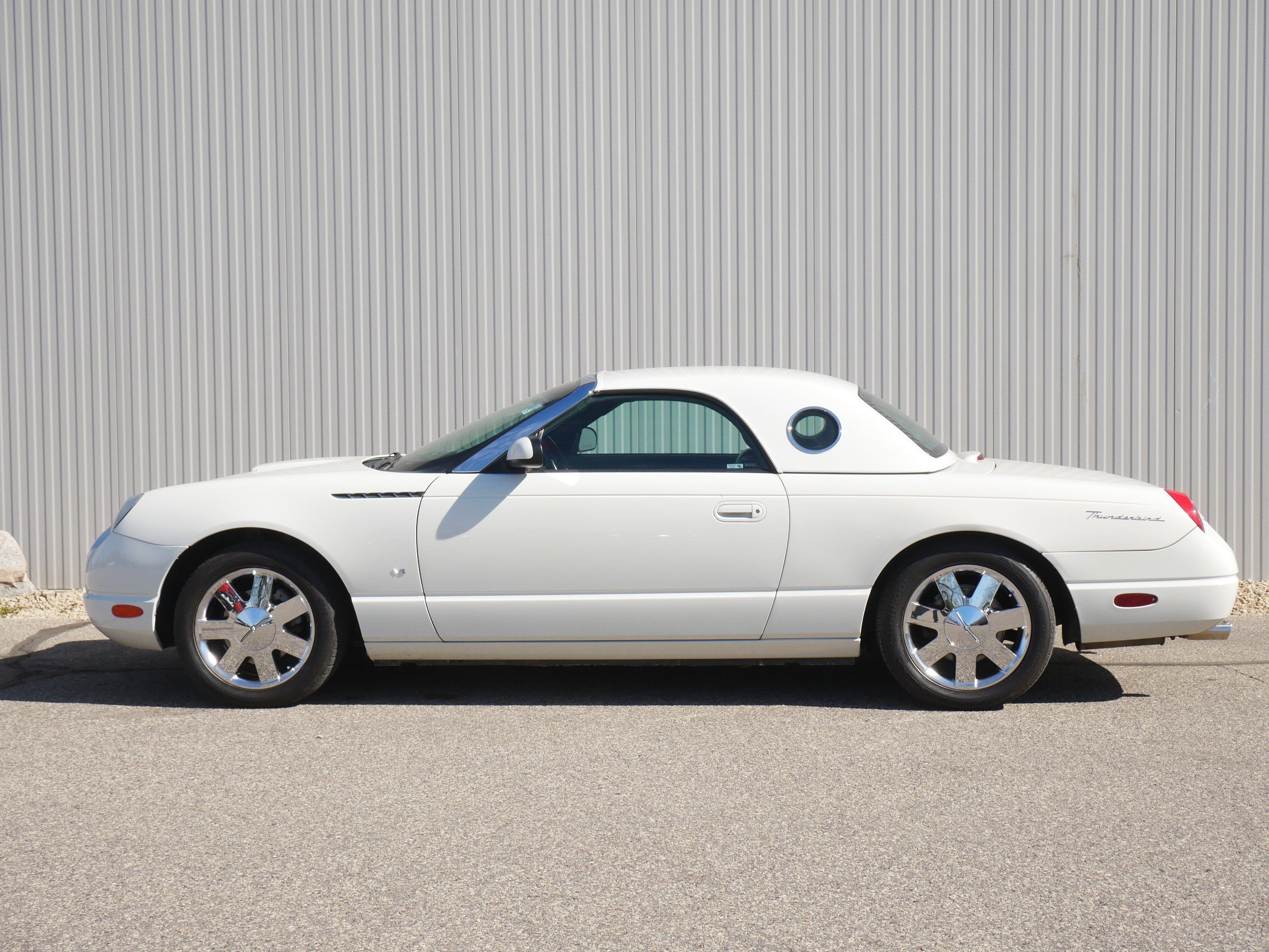 Used 2003 Ford Thunderbird Premium with VIN 1FAHP60A03Y100105 for sale in Hastings, Minnesota