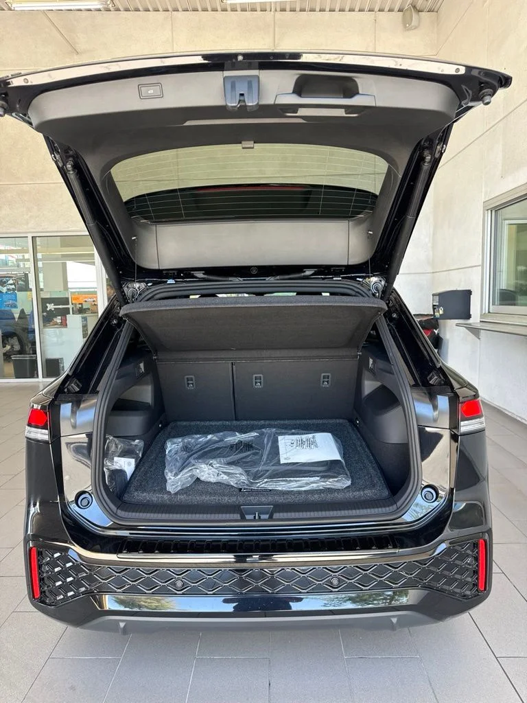 New 2026 Black Volkswagen 2.0T SE R-Line Black image 11