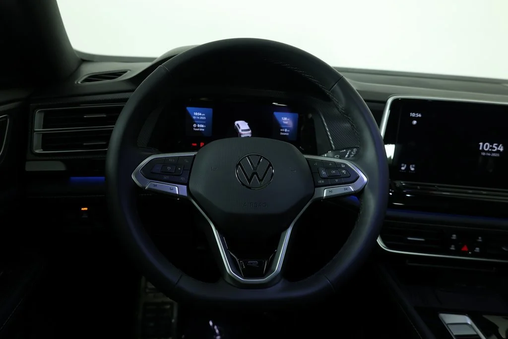 2026 Volkswagen Atlas Cross Sport SEL R-LINE - Photo 9