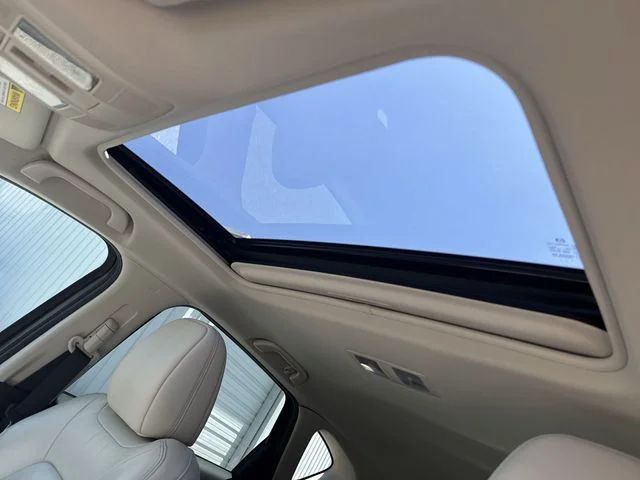 Used 2017 Gray Mazda Grand Touring image 29