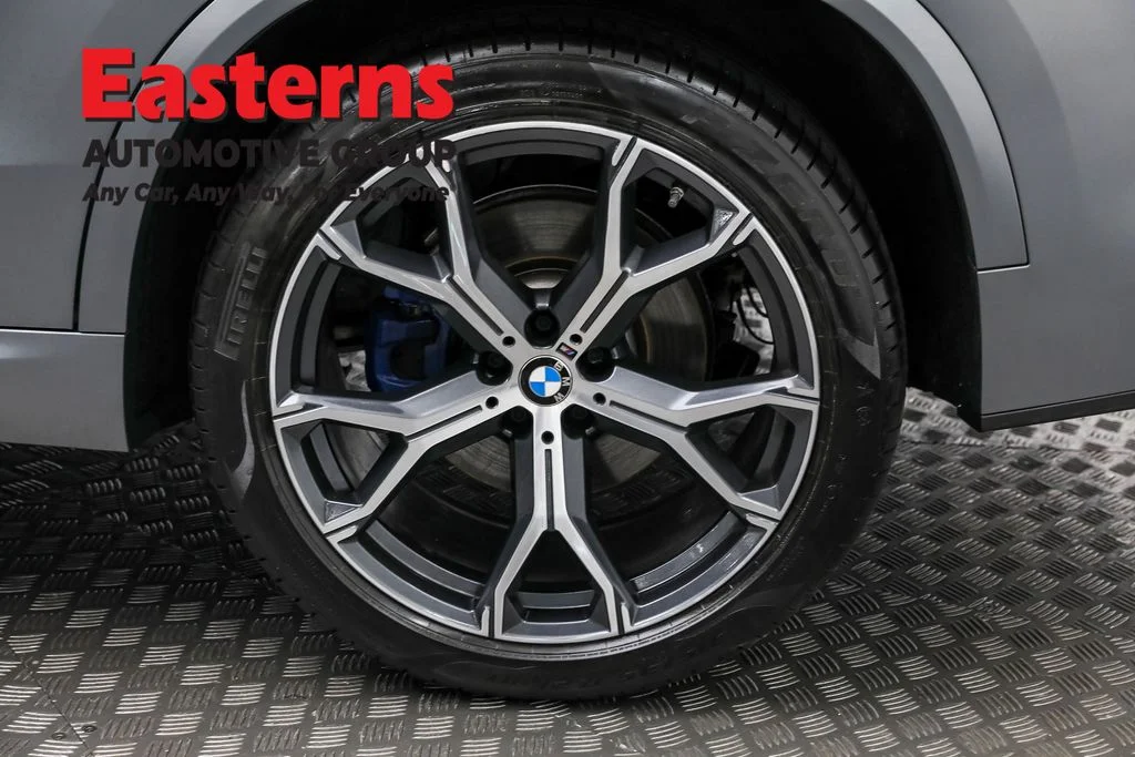 Used 2025 Gray BMW xDrive40i image 34