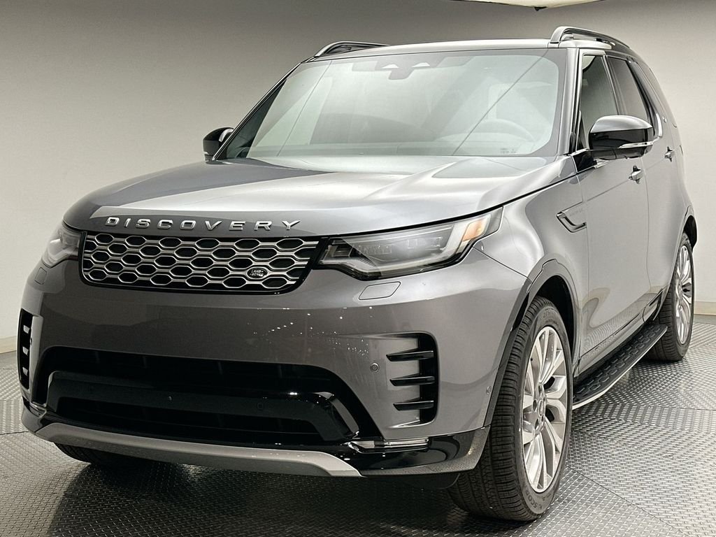 2026 Land Rover Discovery P360 Gemini Edition's photo