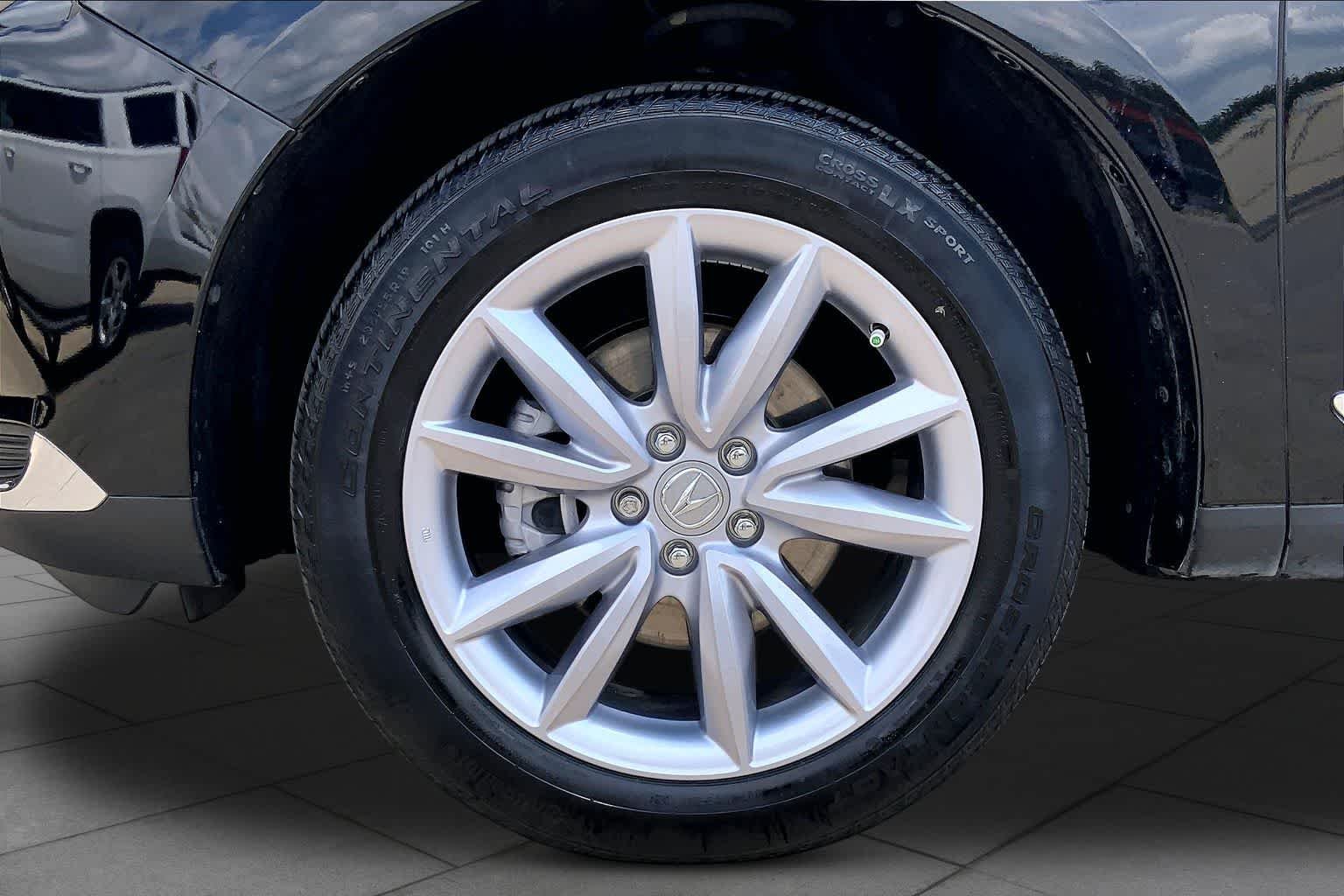 Used 2024 Majestic Black Pearl Acura  image 11
