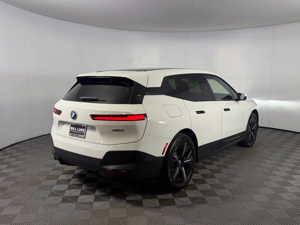 Used 2024 White BMW xDrive50 image 6