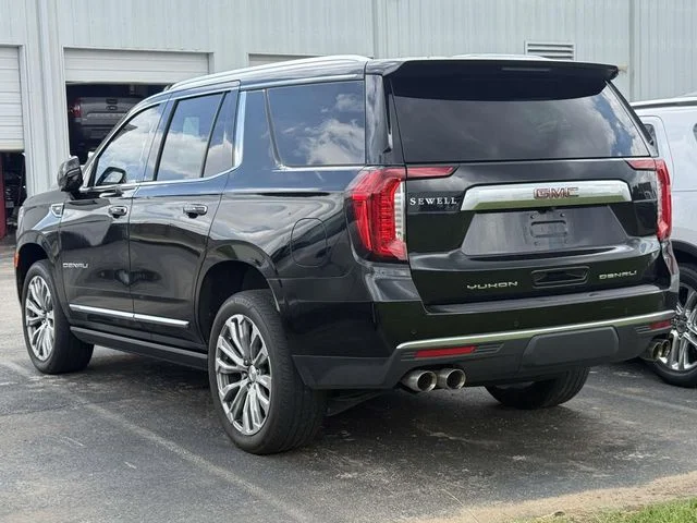 Used 2022 Black GMC Denali image 4