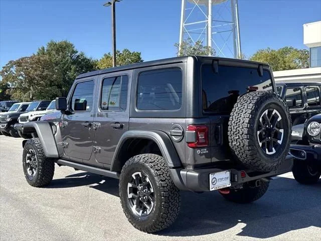 New 2026 Granite Crystal Metallic Clear-Coat Exterior Paint Jeep Rubicon image 7
