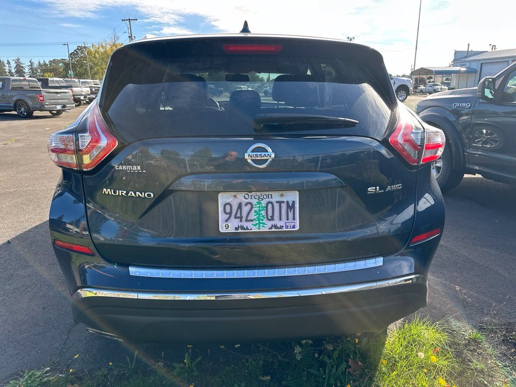 Used 2017 Arctic Blue Metallic Nissan SL image 5