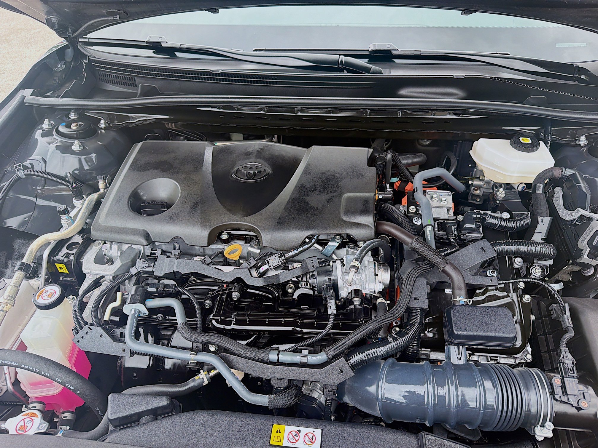 Used 2025 Underground Toyota SE image 35