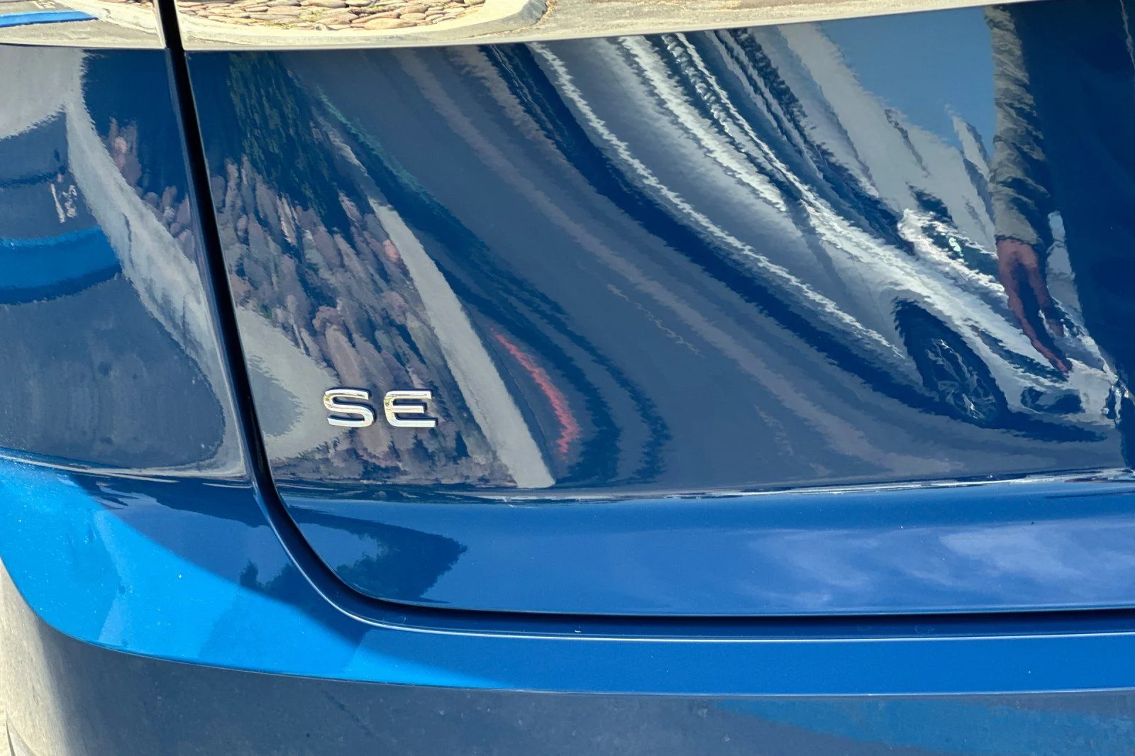 New 2026 Blue Volkswagen SE w/Technology image 7