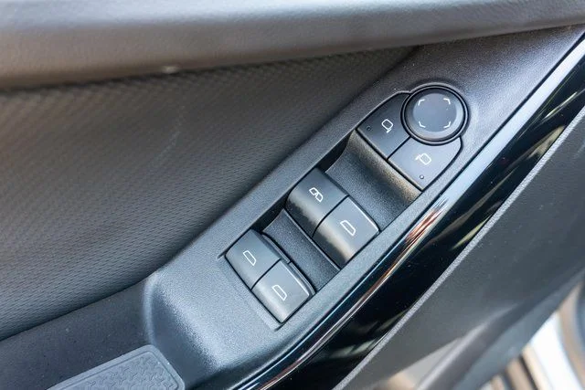 2025 Chevrolet Equinox LT - Photo 19