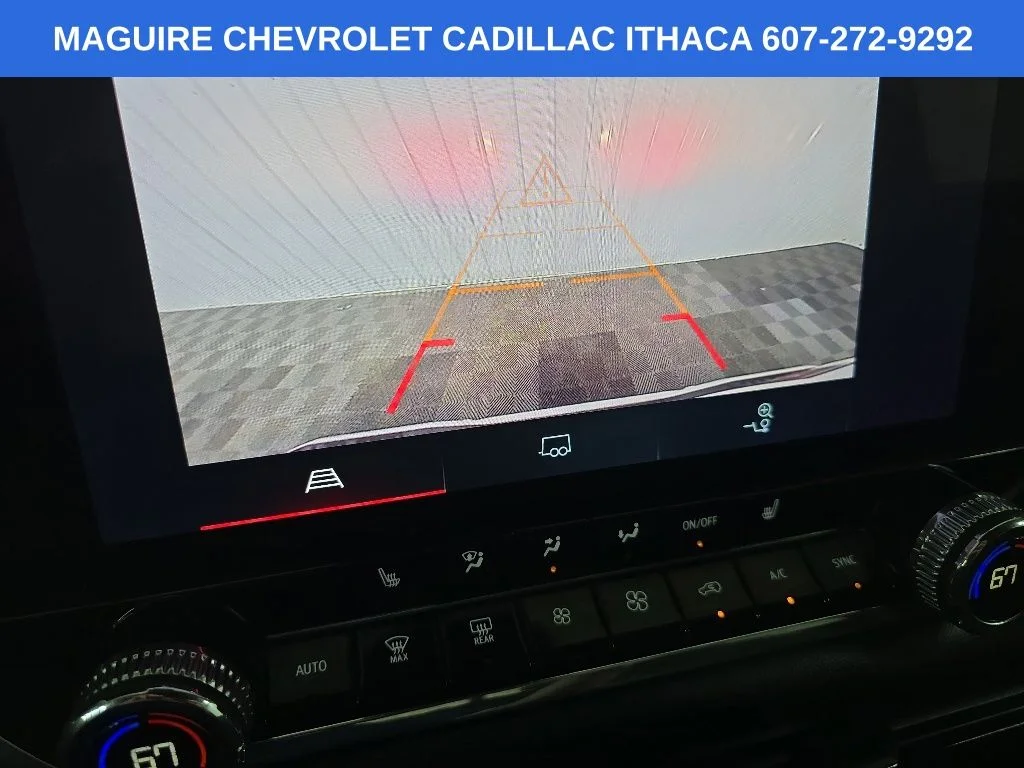 Used 2023 White GMC Elevation image 23