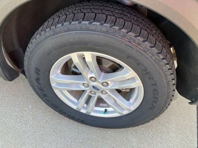 Used 2023 Carbonized Gray Metallic Ford XLT image 26