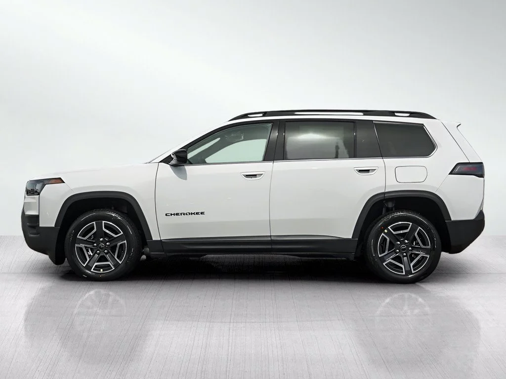 New 2026 Bright White Clearcoat Jeep Laredo image 4