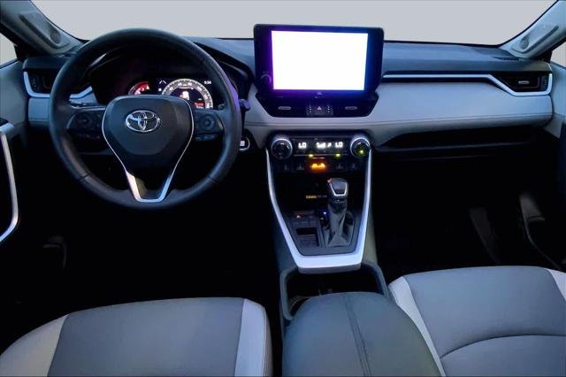 Certified Used 2023 MAGNETIC GRAY MET. Toyota  image 15