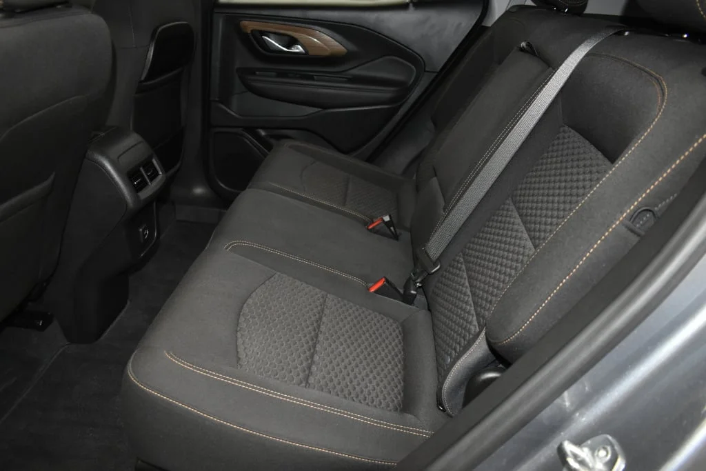 Used 2021 Satin Steel Metallic GMC SLE image 19