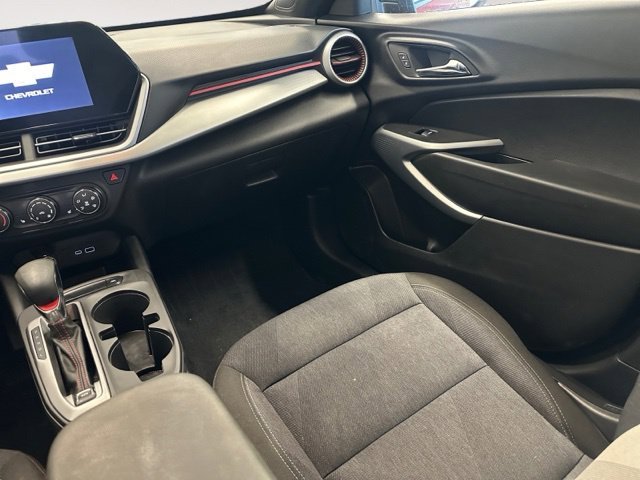 Used 2024 Red Chevrolet 1RS image 12
