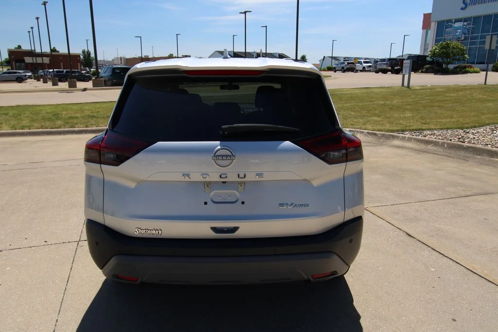 Used 2023 Silver Nissan SV image 13