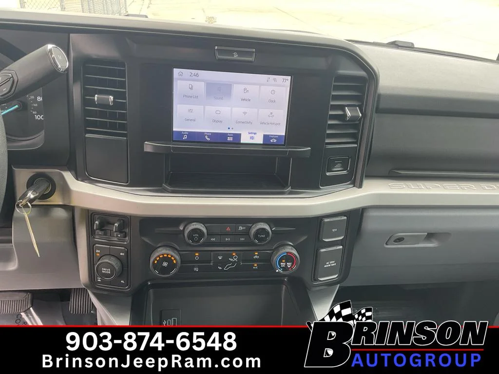 Used 2026 OXFORD WHITE Ford XLT image 27