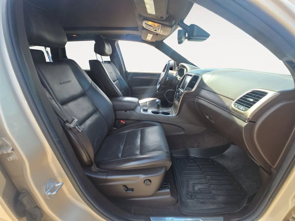 Used 2014 Beige Jeep Summit image 15