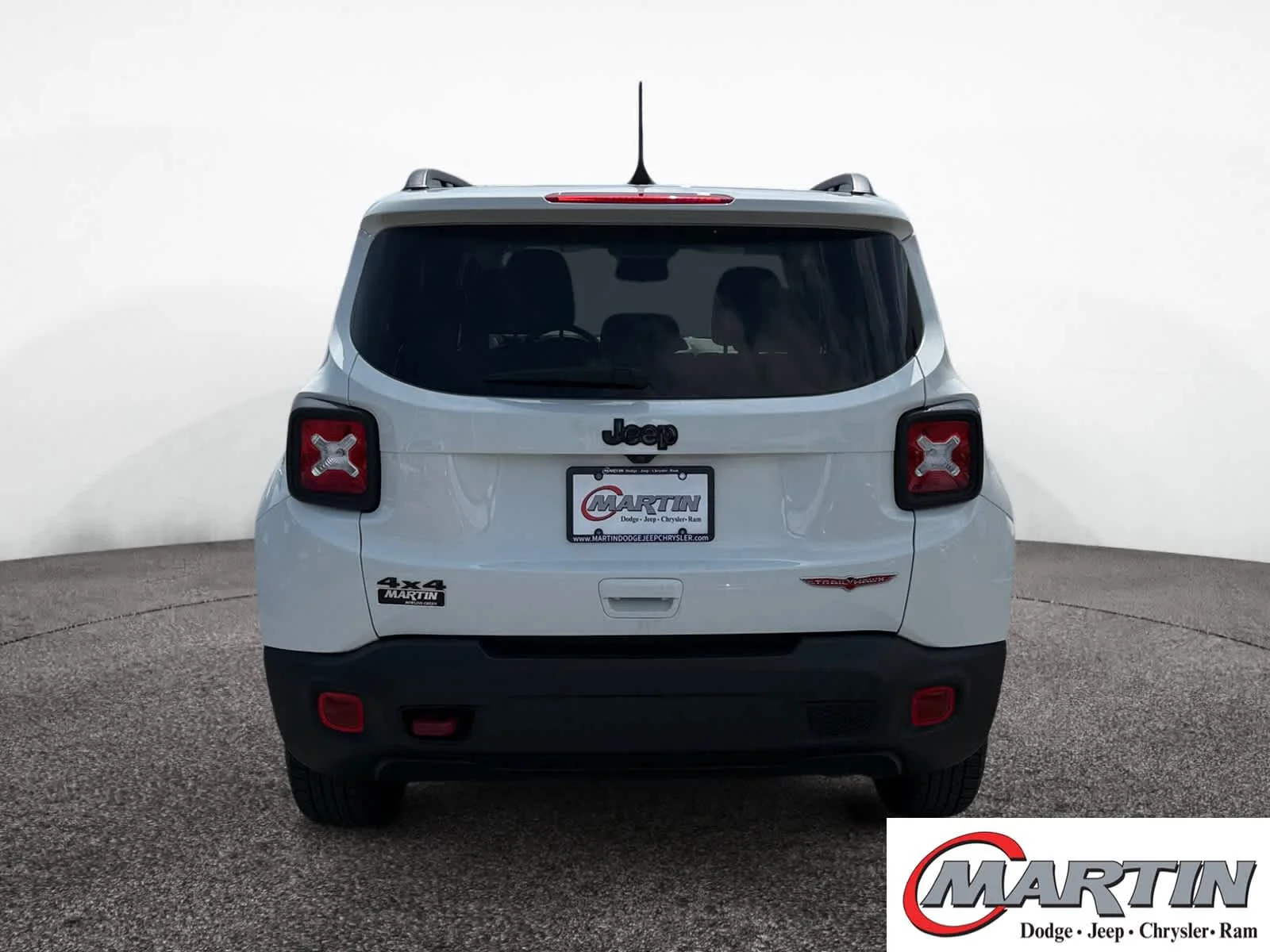 Used 2023 Alpine White Clearcoat Jeep Trailhawk image 6