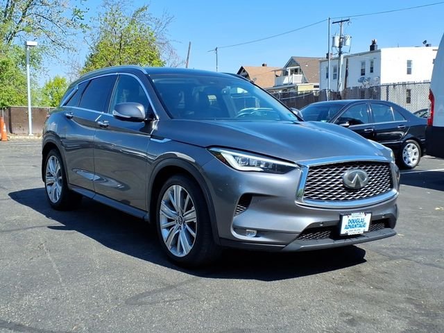 Used 2020 Gray INFINITI Sensory image 4