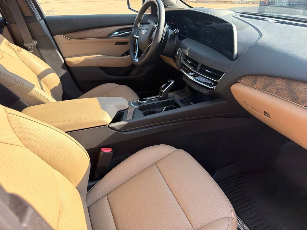 Used 2025 Silver Cadillac Premium Luxury image 11