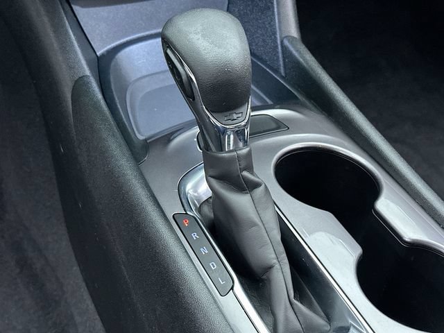 Used 2023 SUMMIT WHITE Chevrolet LS image 26
