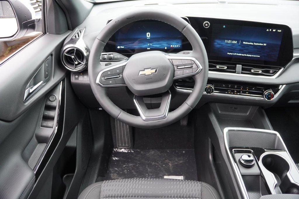 2027 Chevrolet Equinox LT - Photo 13