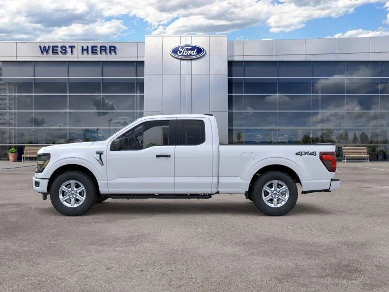 New 2026 Oxford White Ford XLT image 4