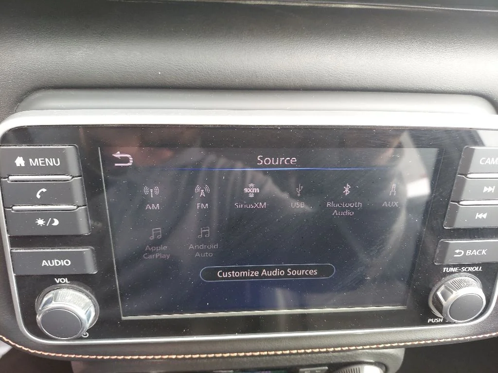 Certified Used 2020 White Nissan SR image 20
