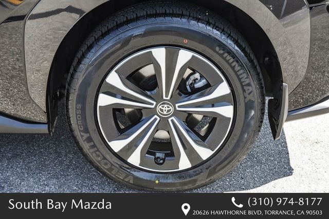 Used 2024  Toyota XLE image 10