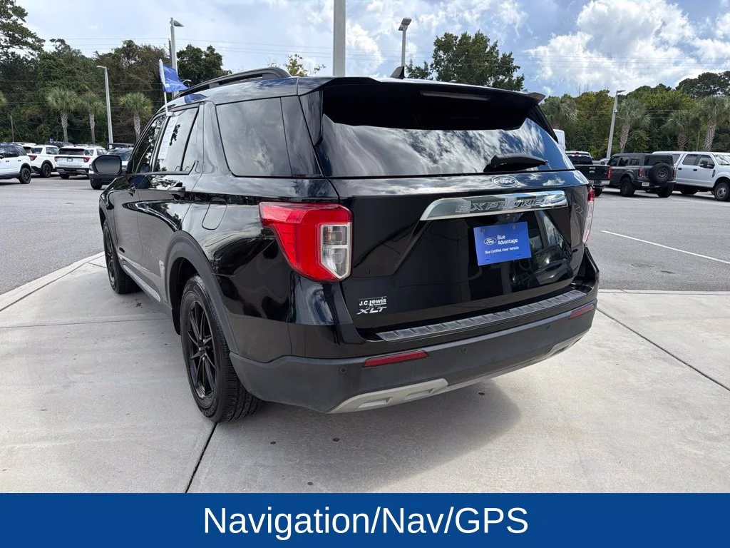 Certified Used 2023 Agate Black Metallic Ford XLT image 5