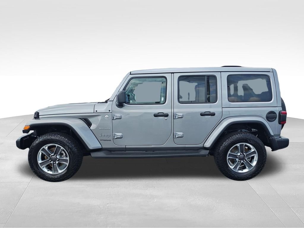 Used 2021 Silver Jeep Unlimited Sahara image 2